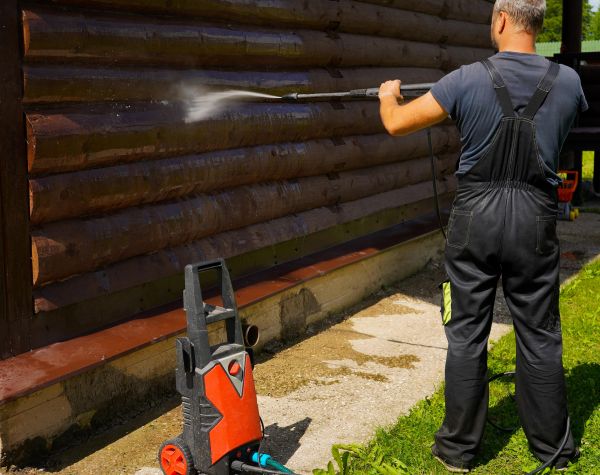 Log Home Pressure Washing in Meridian