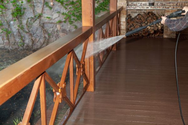 Porch Dirt Removal in Meridian