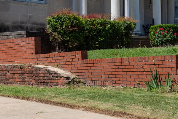 Retaining Wall Cleaning in Meridian